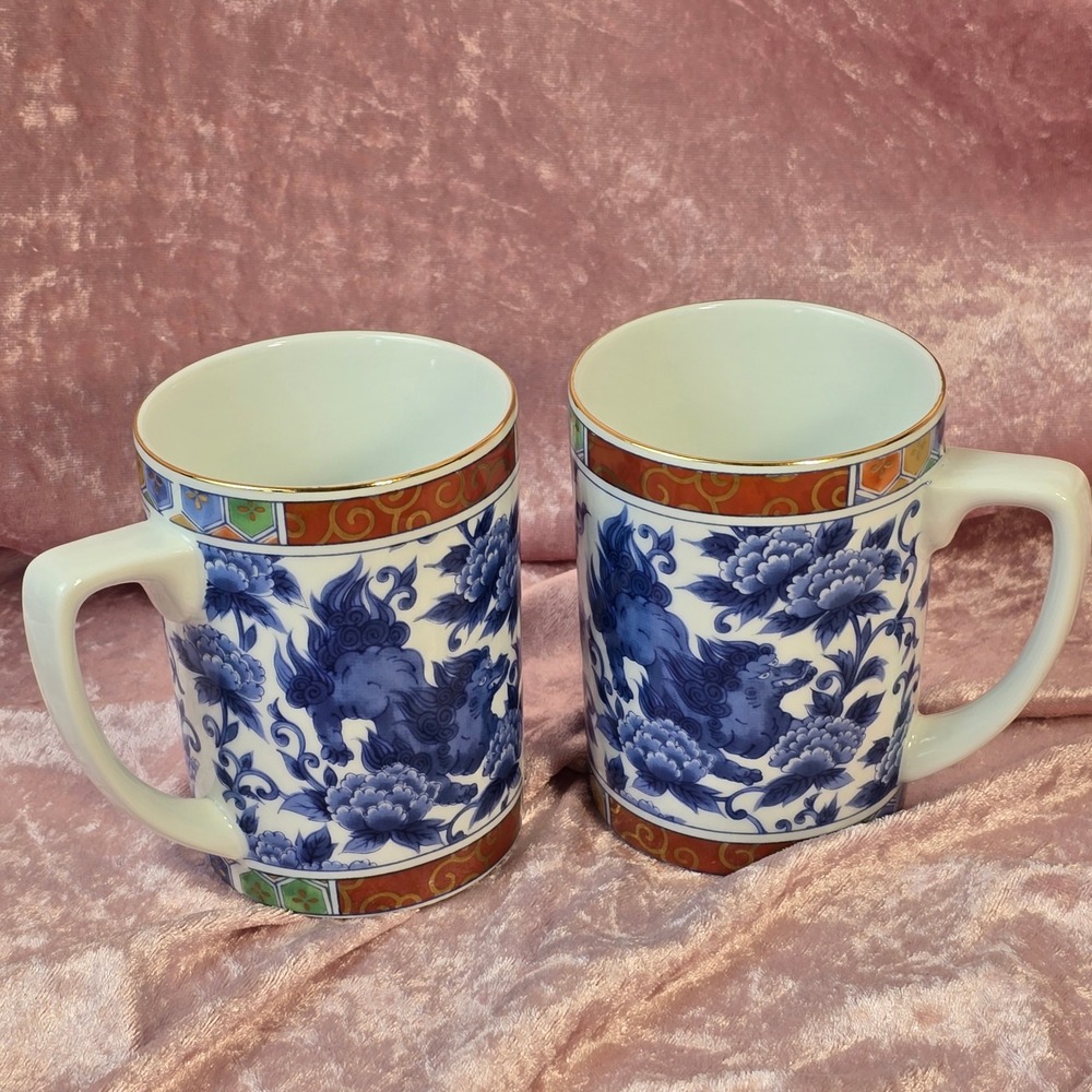 Vintage Japanese Imari Porcelain Foo Dog Mugs Blue White Gold Gilt Set of 2